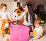نگهداری کودک در منزل