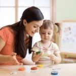 پرستار کودک با آموزش زبان انگلیسی