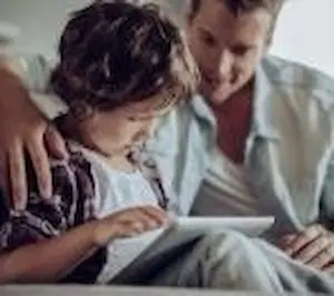 مربی کودک در منزل